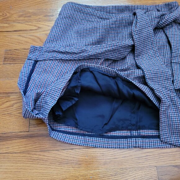 WILFRED | Aritzia Wrap-front Wool Cashmere Houndstooth Mini Skirt | Sz. 2 - Picture 3 of 6